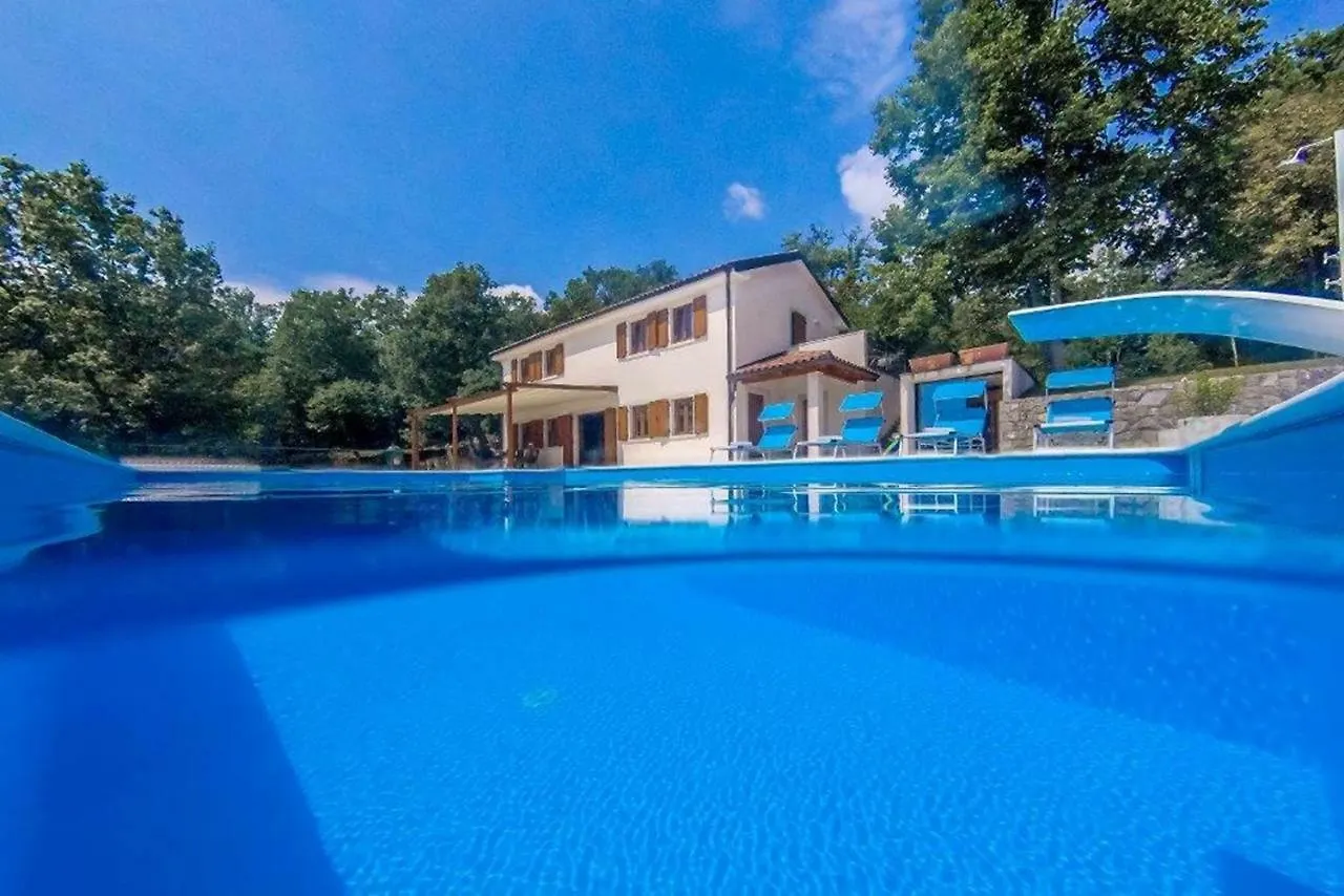Villa Marron Veprinac